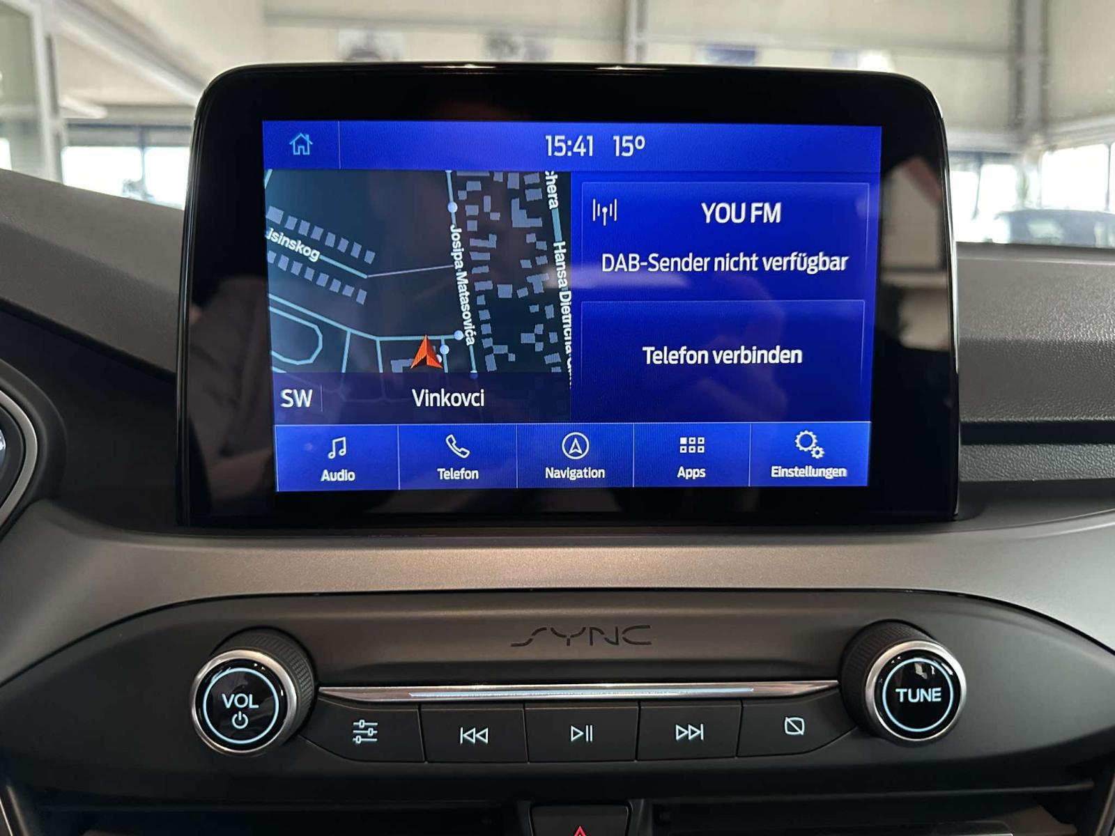 Ford Focus 1,5 EcoBlue C&C *KAO NOV*REDIZAJN*NAVI*PDC*