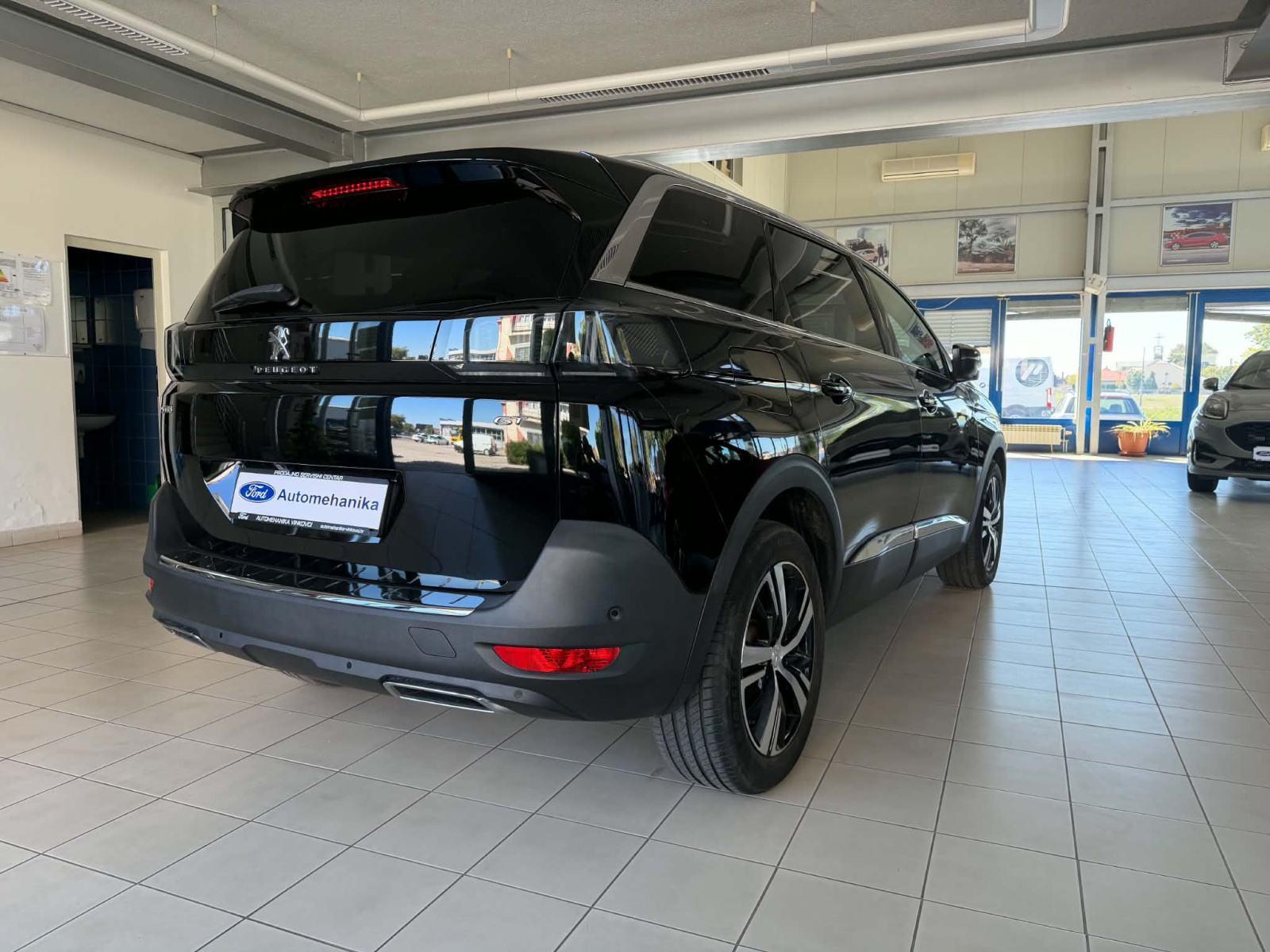 Peugeot 5008 GT 1,6 PureTech 180 *KAO NOV*NAVI*7 SJEDALA* 18